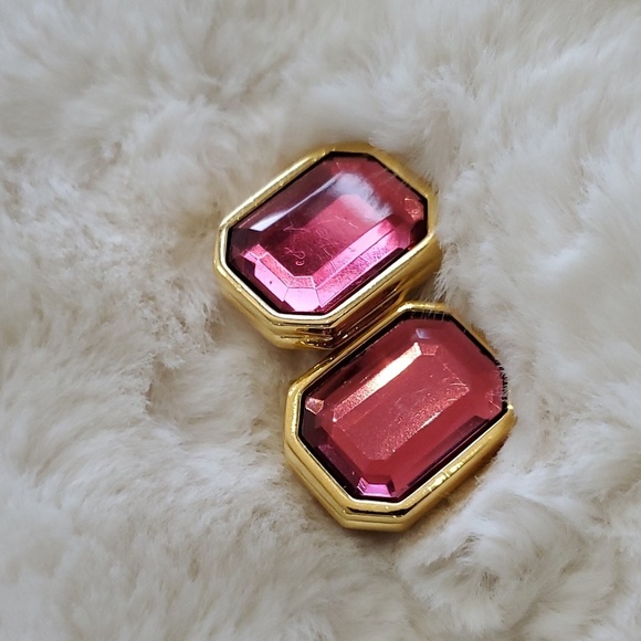 Joan Rivers Jewelry - JOAN RIVERS CLIP ON EARRINGS GOLD TONE SETTING PURPLE GEMS Y2K RETRO